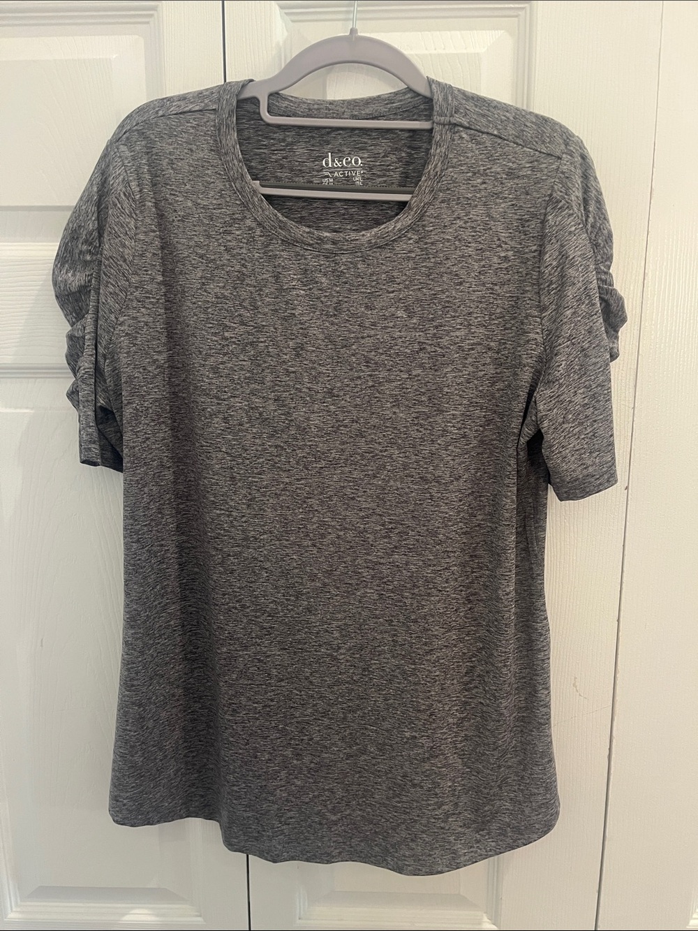 d.e.co Active Heather Gray Short Sleeve Crewneck Tee